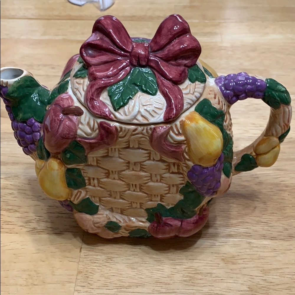 Fruit Basket Teapot